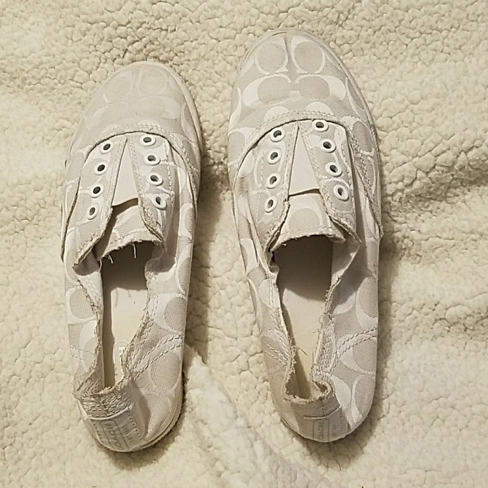 White coach shoes